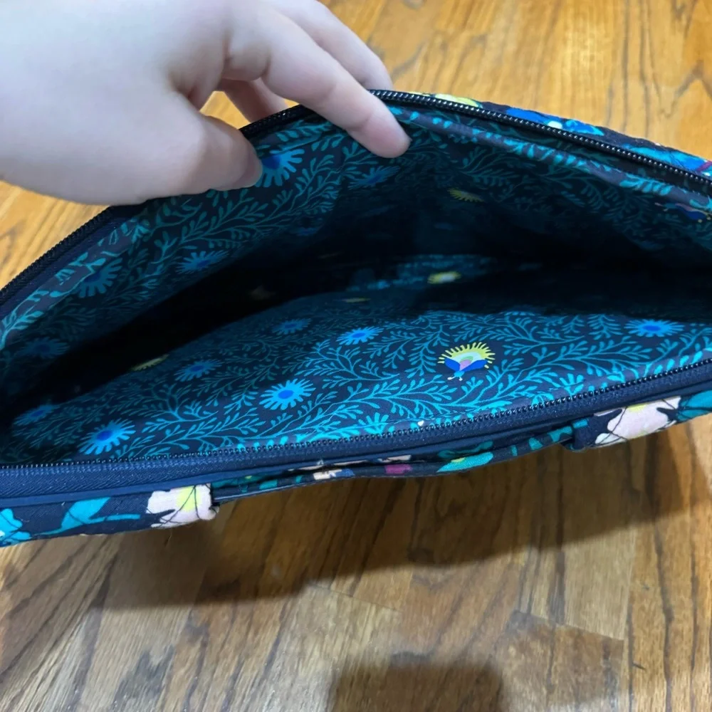 Floral Blue Women's Laptop Sleeve